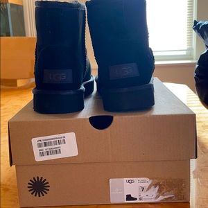 UGG women’s classic mini II water resistant suede